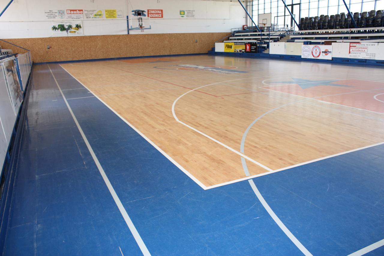 Sporthotel Bk Pod Lipou Roudnice nad Labem Kültér fotó