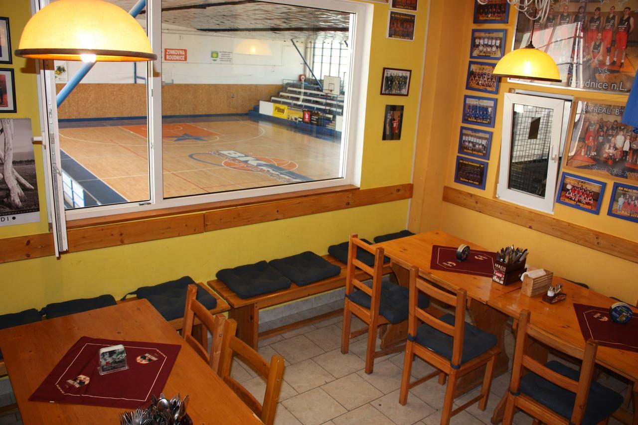 Sporthotel Bk Pod Lipou Roudnice nad Labem Kültér fotó