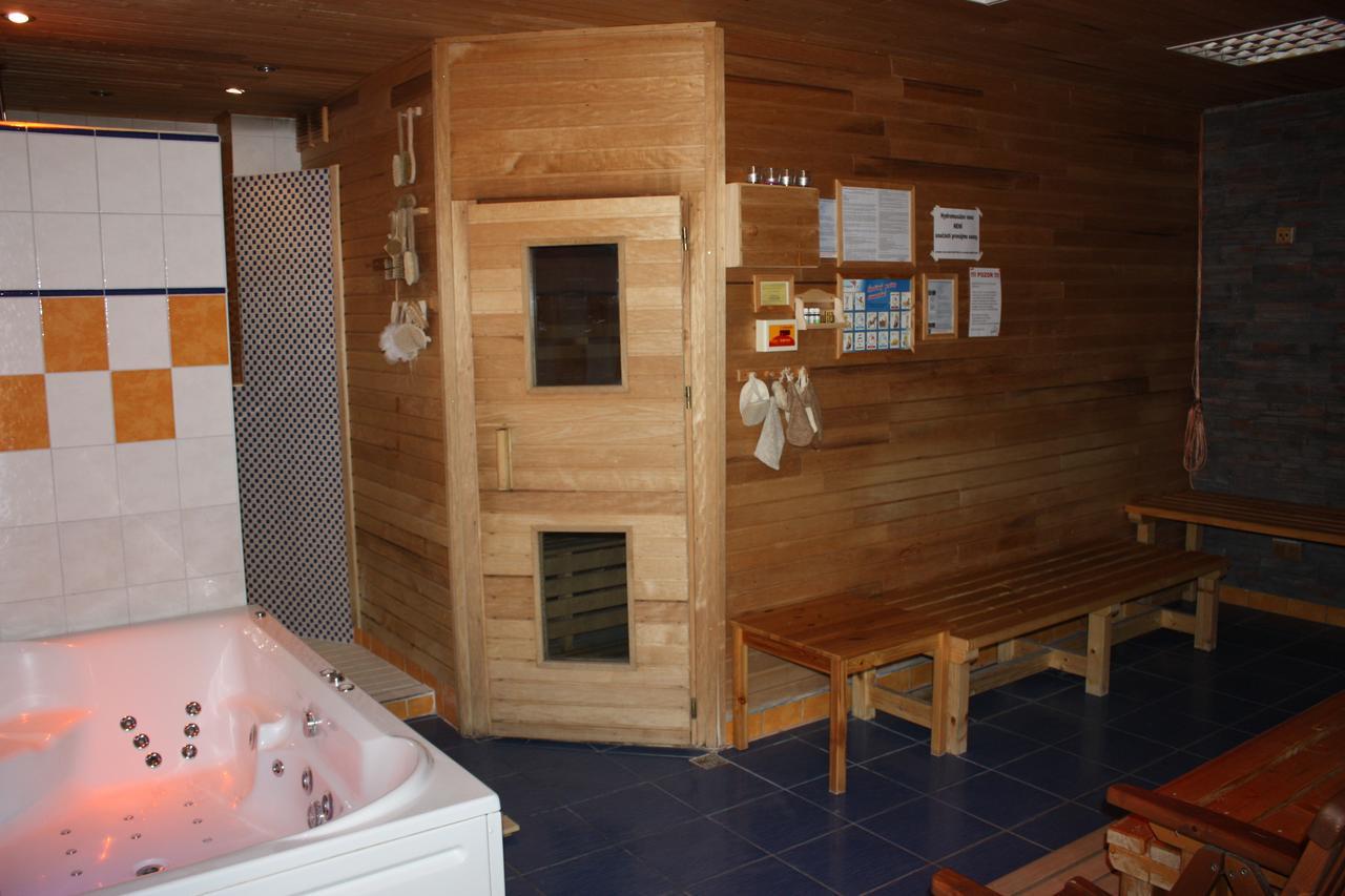 Sporthotel Bk Pod Lipou Roudnice nad Labem Kültér fotó